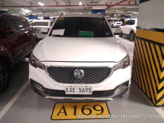 Car gallery image