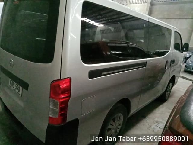 Car gallery image