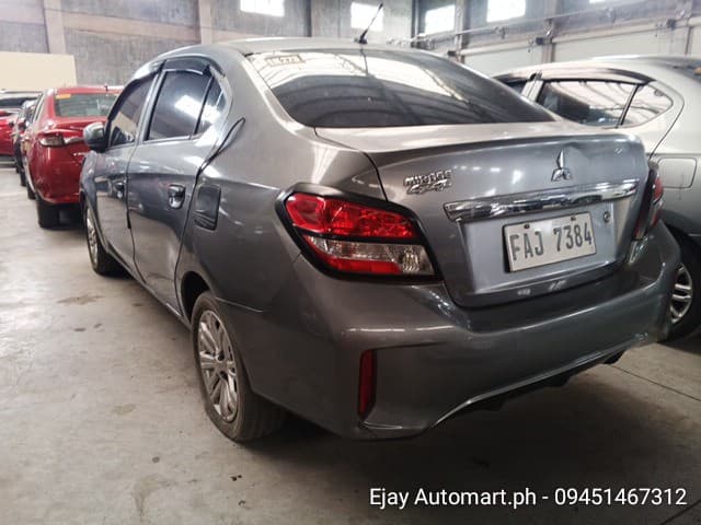 Car gallery image