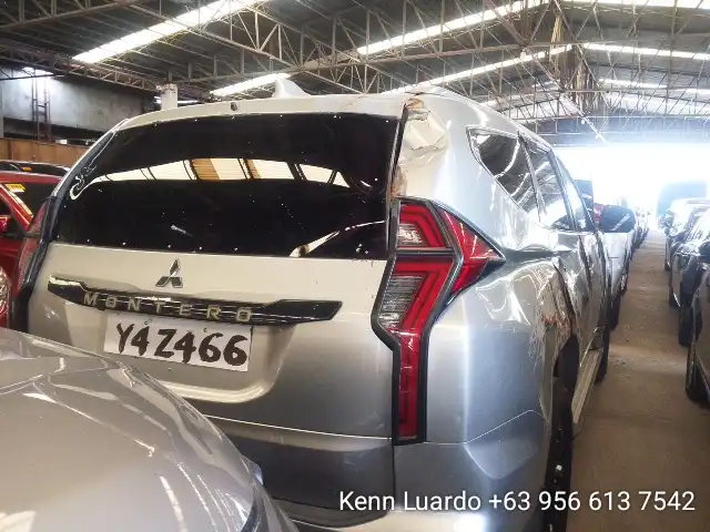 Car gallery image