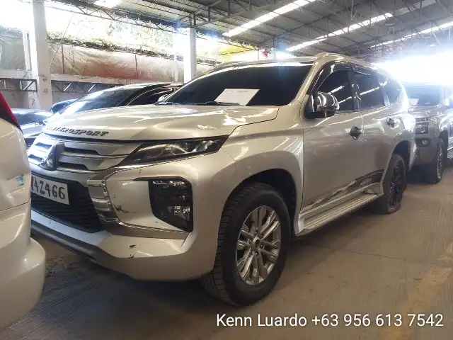 Car gallery image