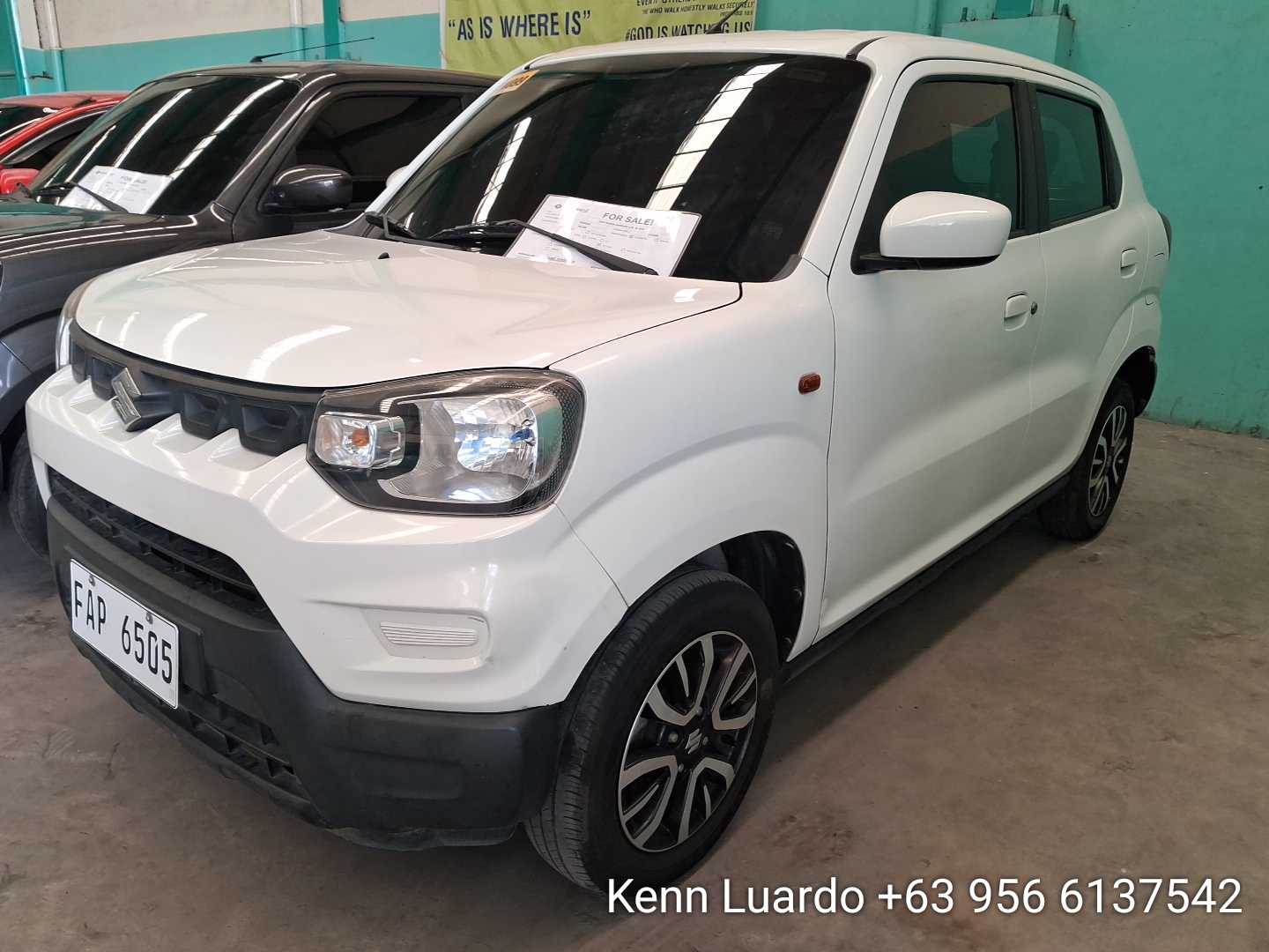Car gallery image