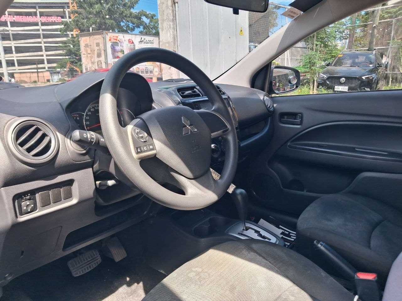 Car gallery image