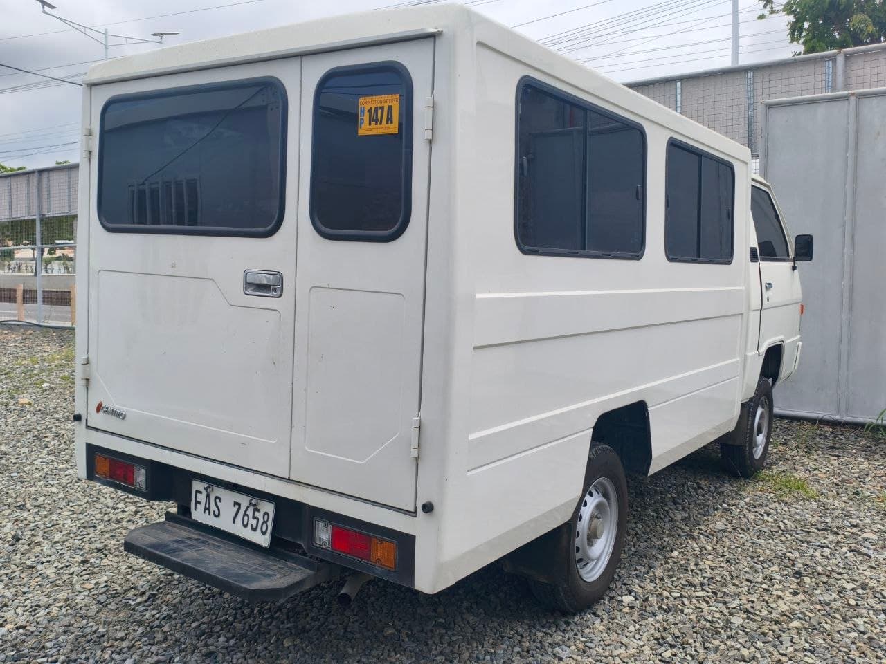 Car gallery image
