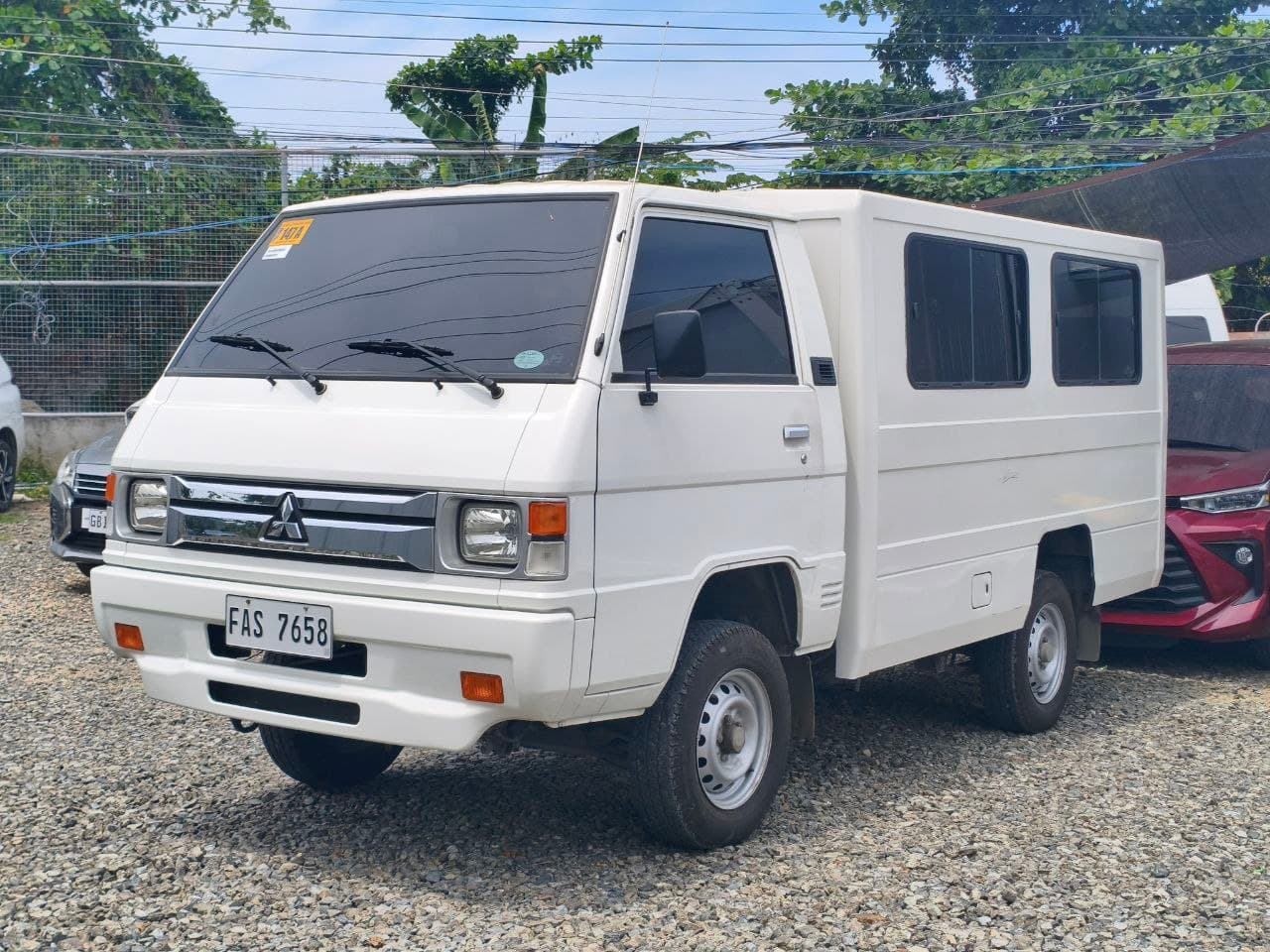 Car gallery image