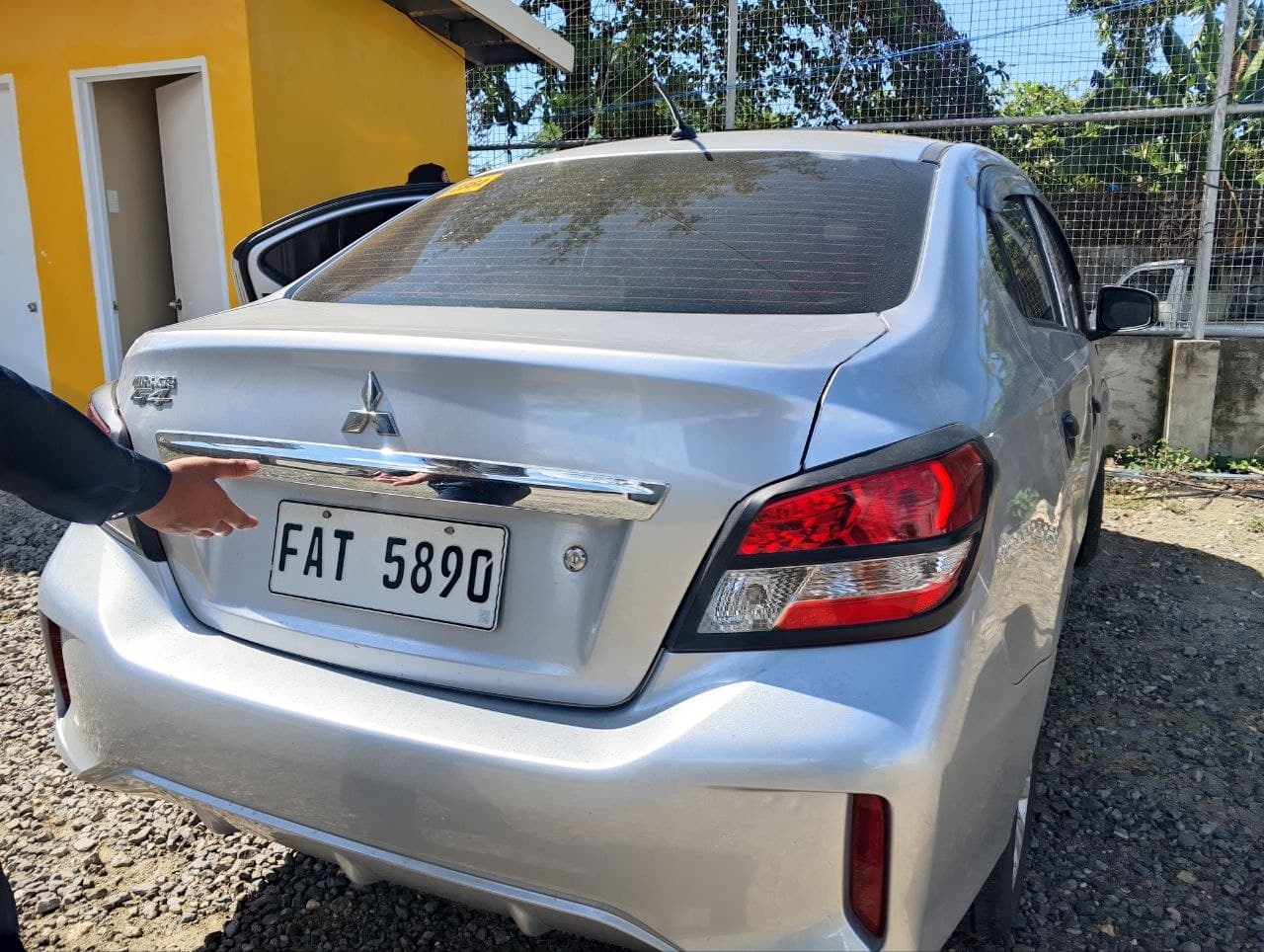 Car gallery image
