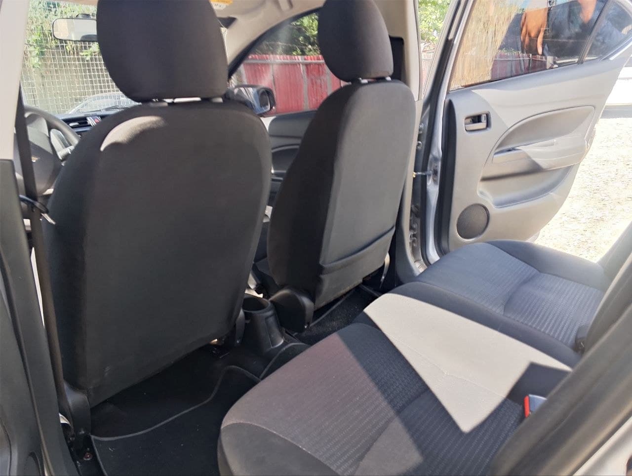 Car gallery image