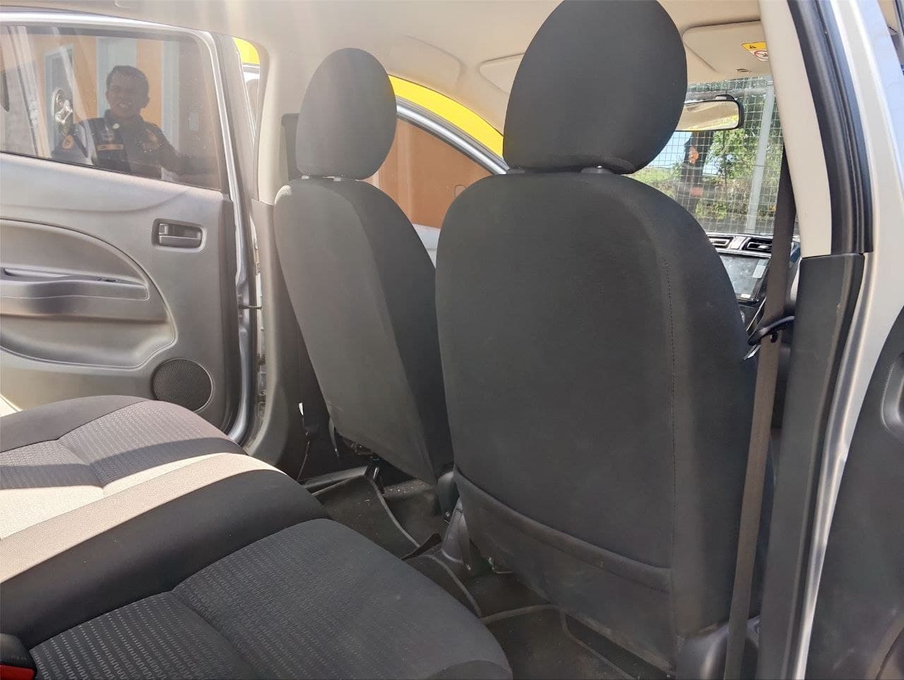 Car gallery image