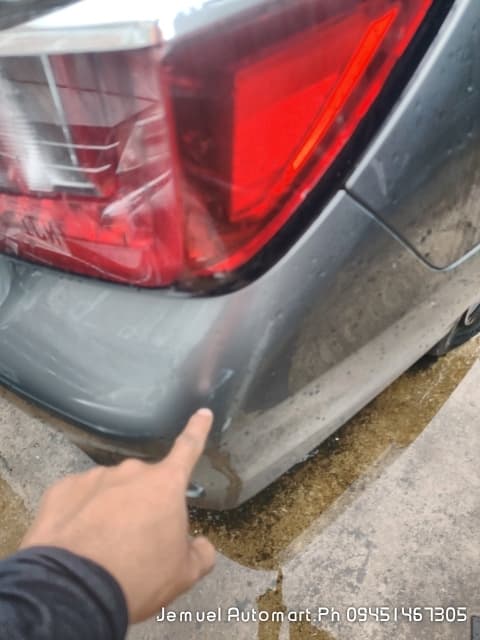 Car gallery image