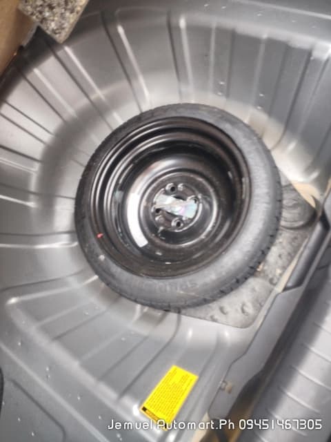 Car gallery image