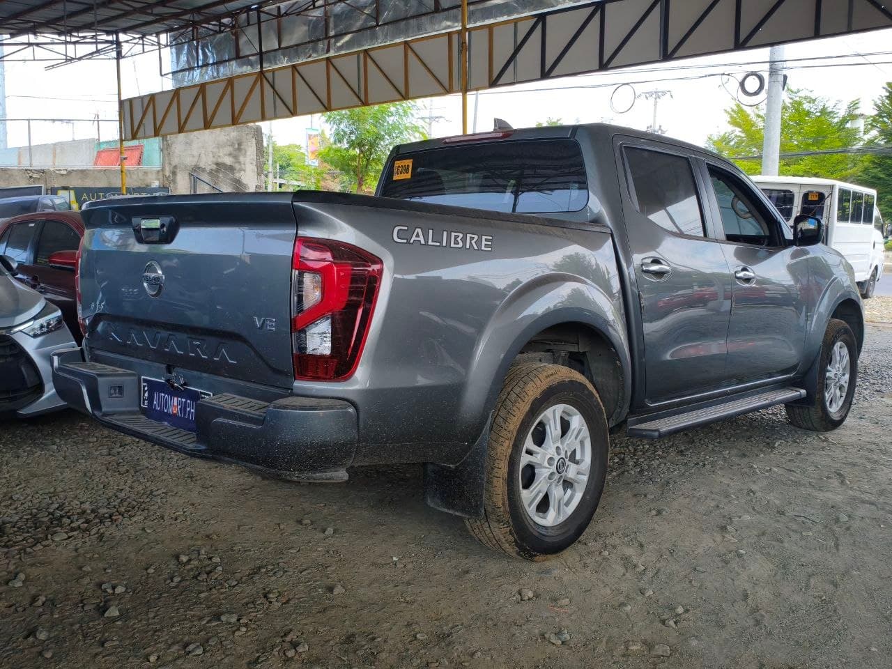 Car gallery image