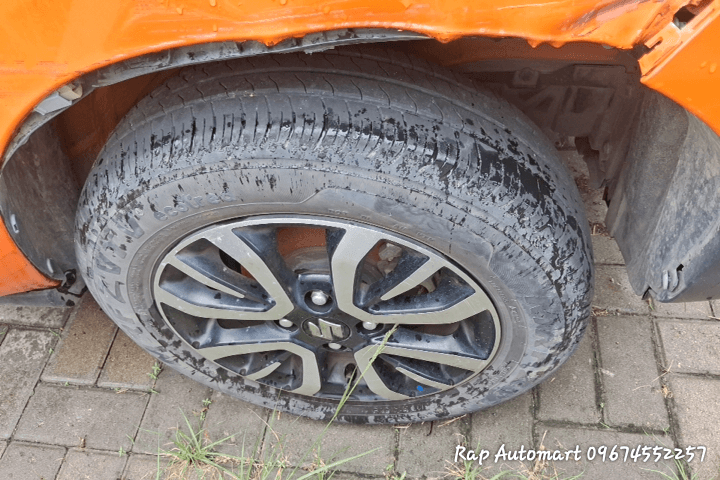 Car gallery image