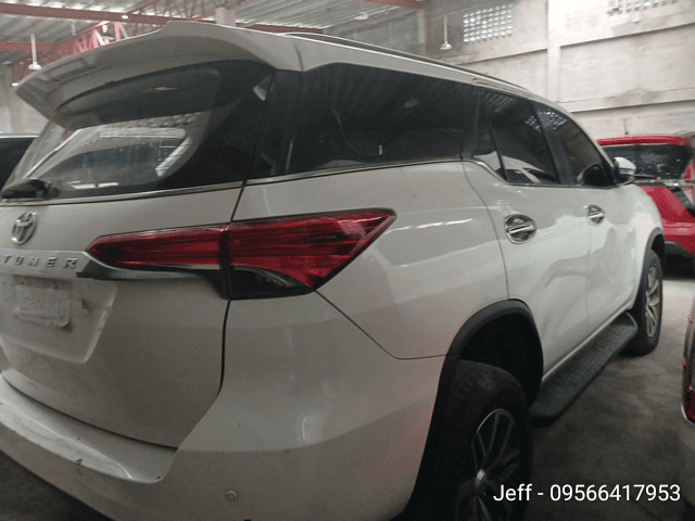Car gallery image