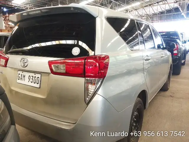 Car gallery image