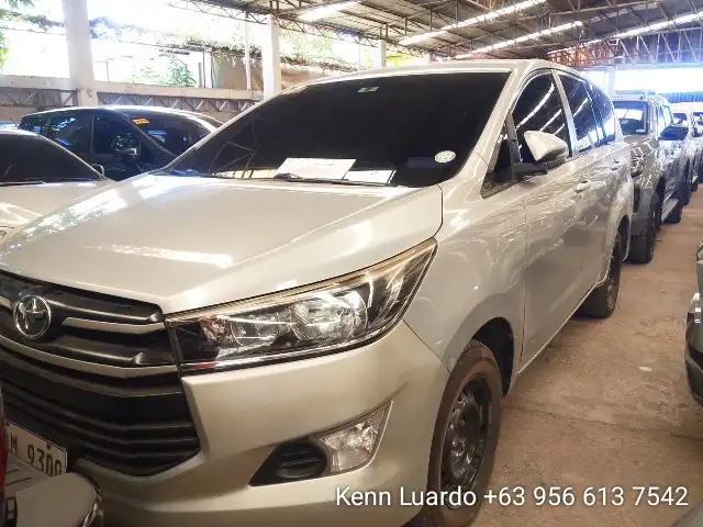 Car gallery image