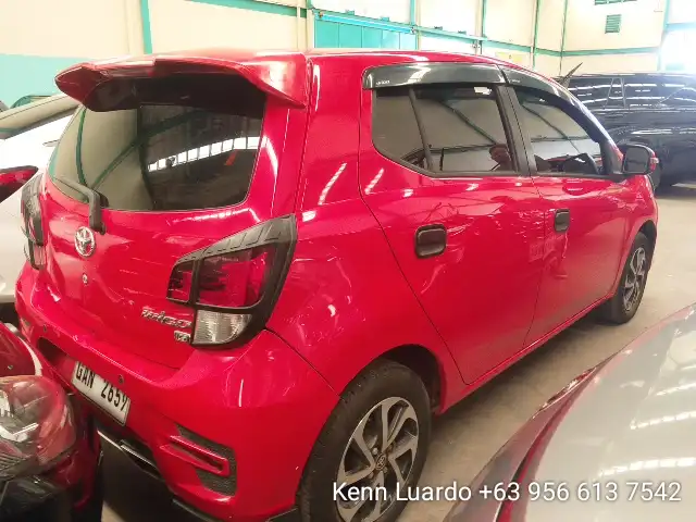 Car gallery image