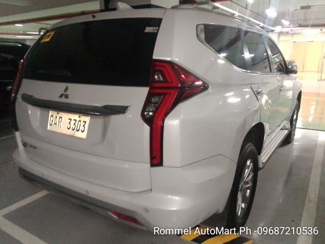 Car gallery image