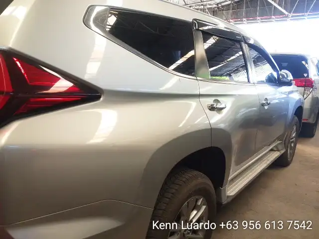 Car gallery image