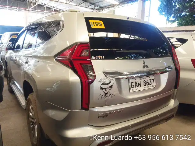 Car gallery image