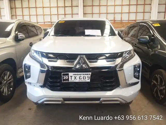 Car gallery image