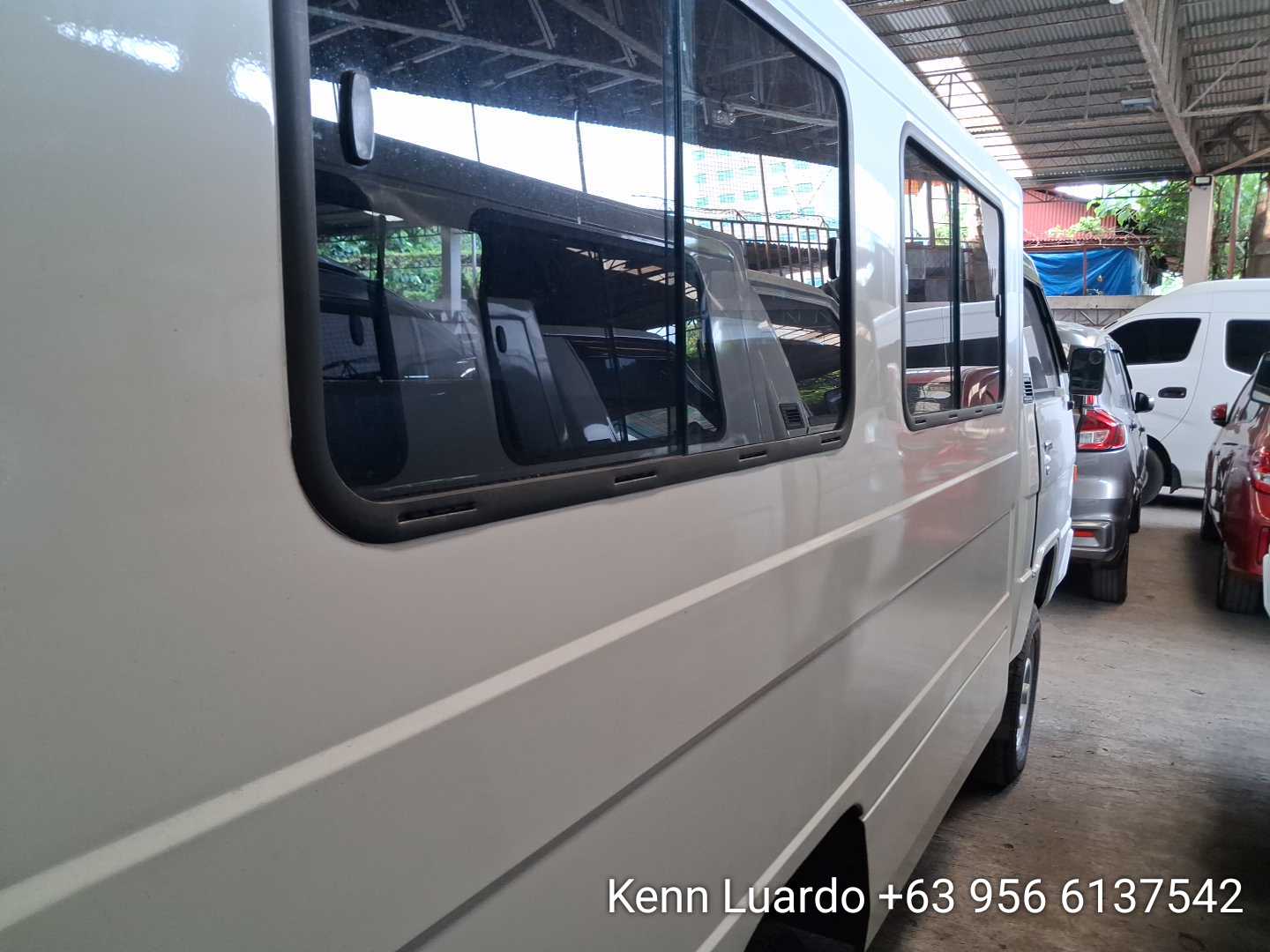 Car gallery image