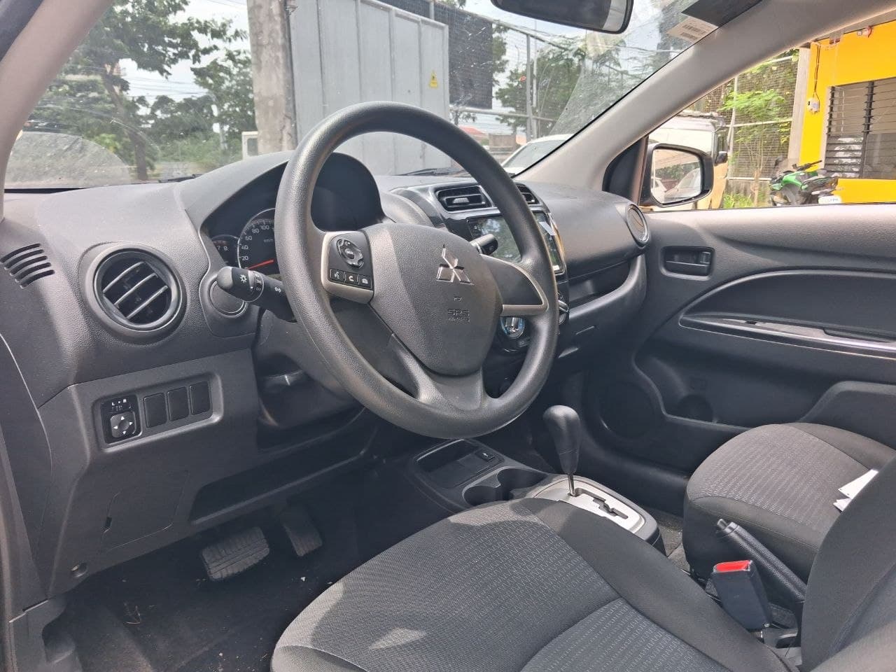 Car gallery image
