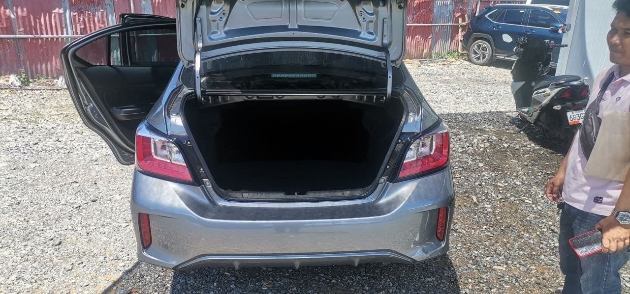 Car gallery image