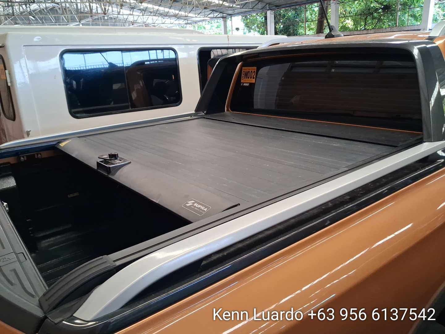Car gallery image
