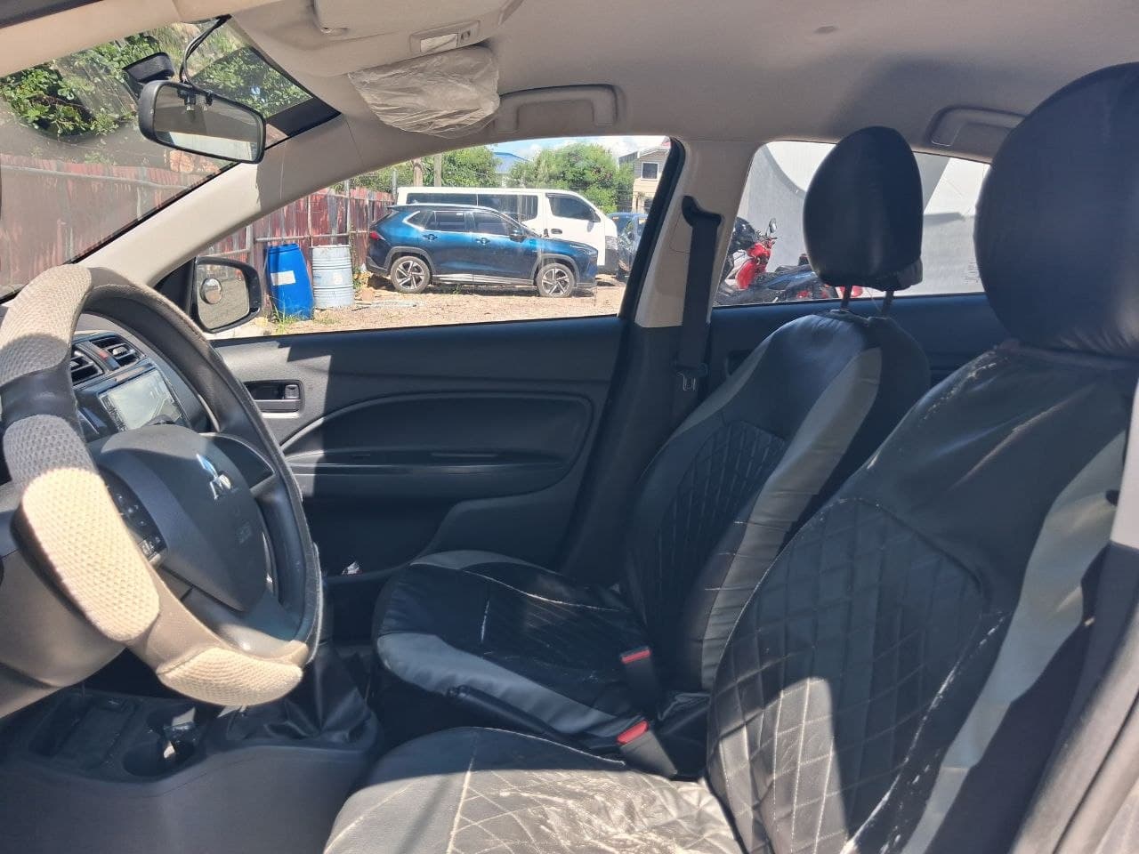 Car gallery image
