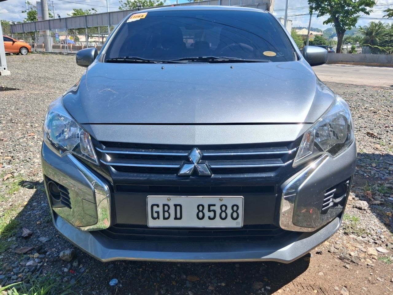 Car gallery image