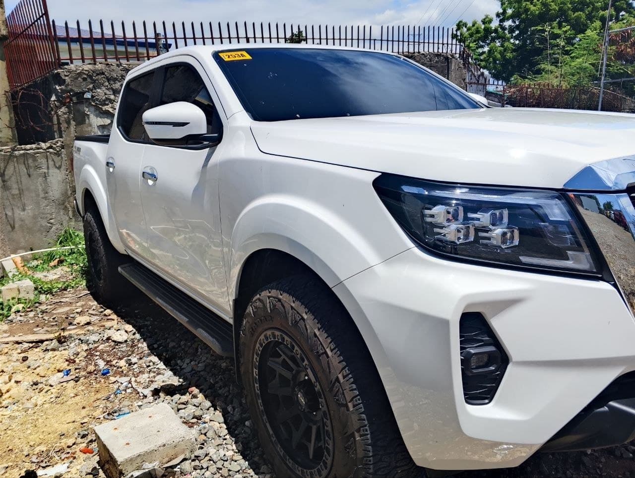 Car gallery image