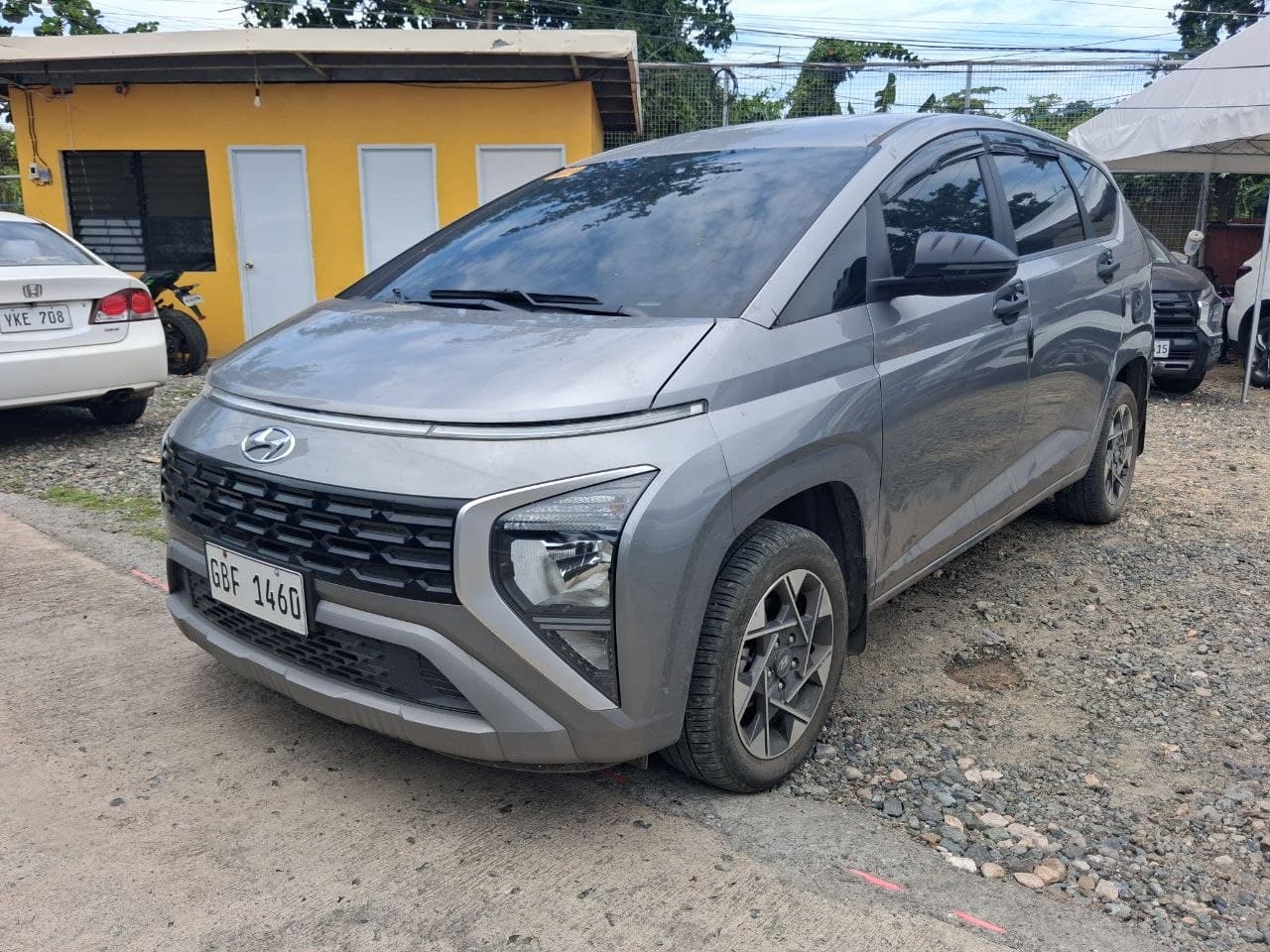 Car gallery image