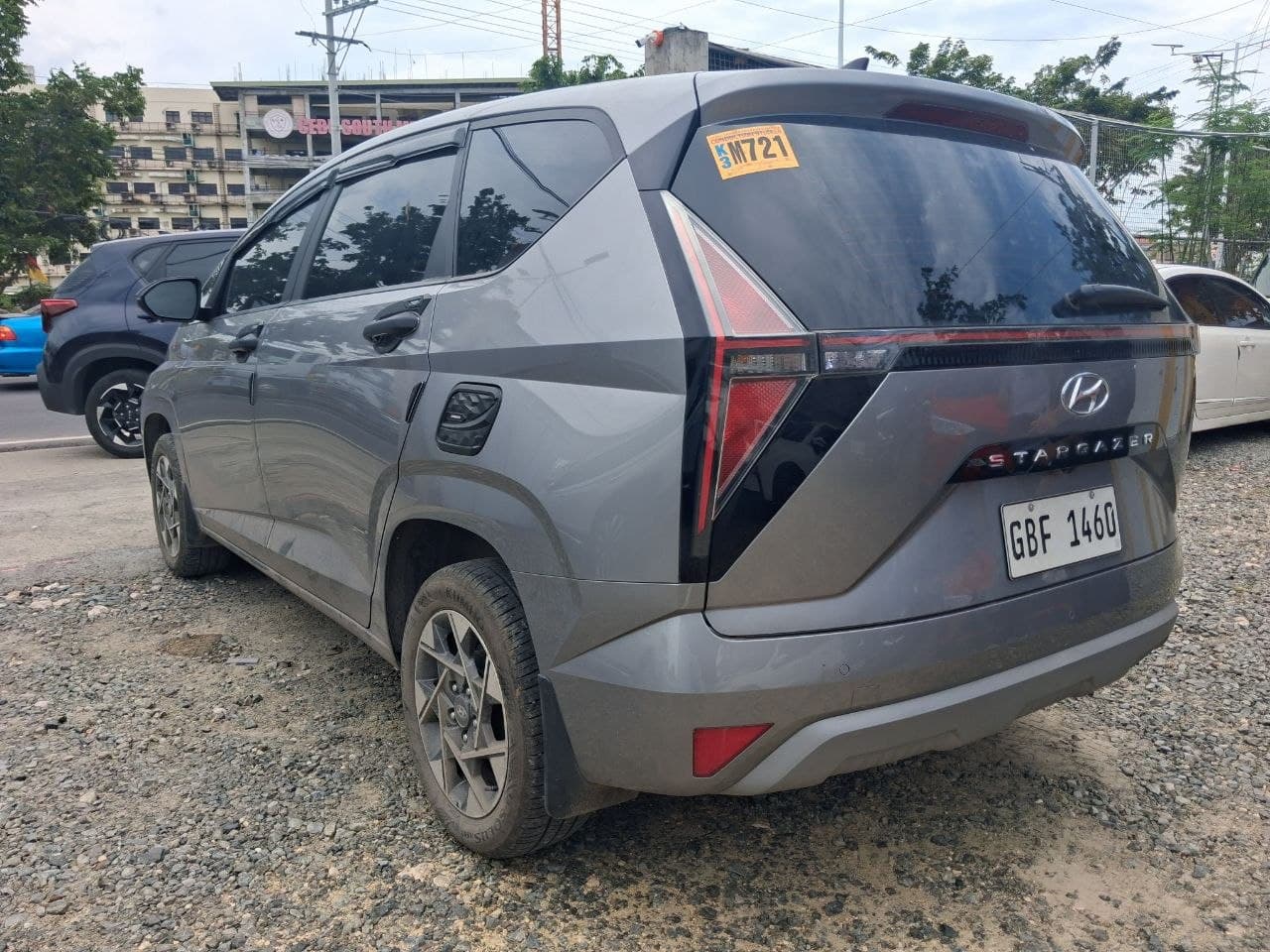 Car gallery image
