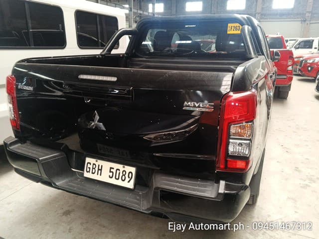 Car gallery image