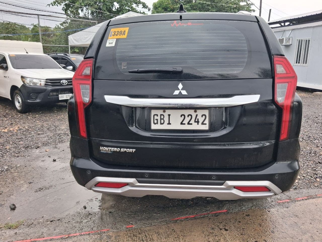 Car gallery image