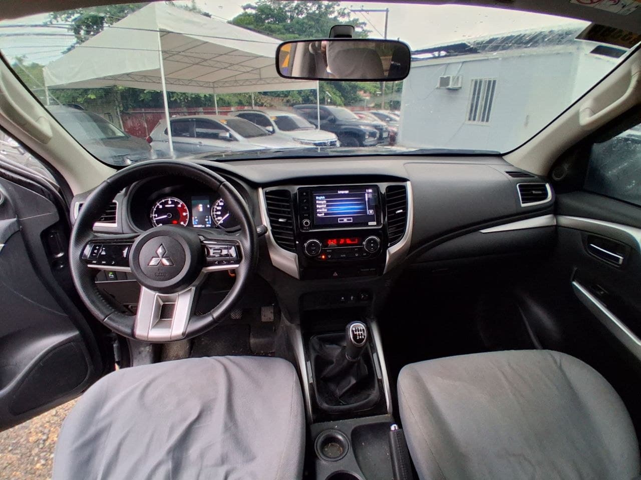 Car gallery image