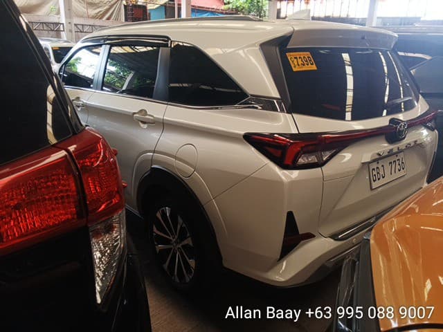 Car gallery image