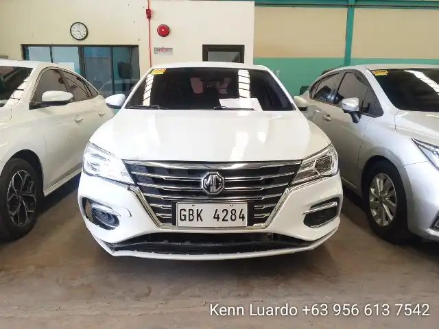 Car gallery image