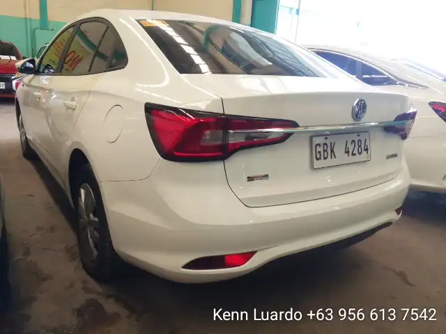 Car gallery image