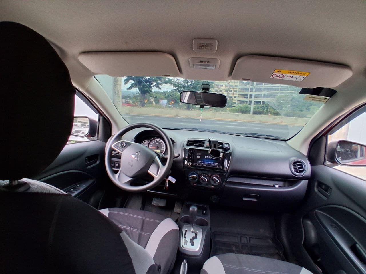 Car gallery image