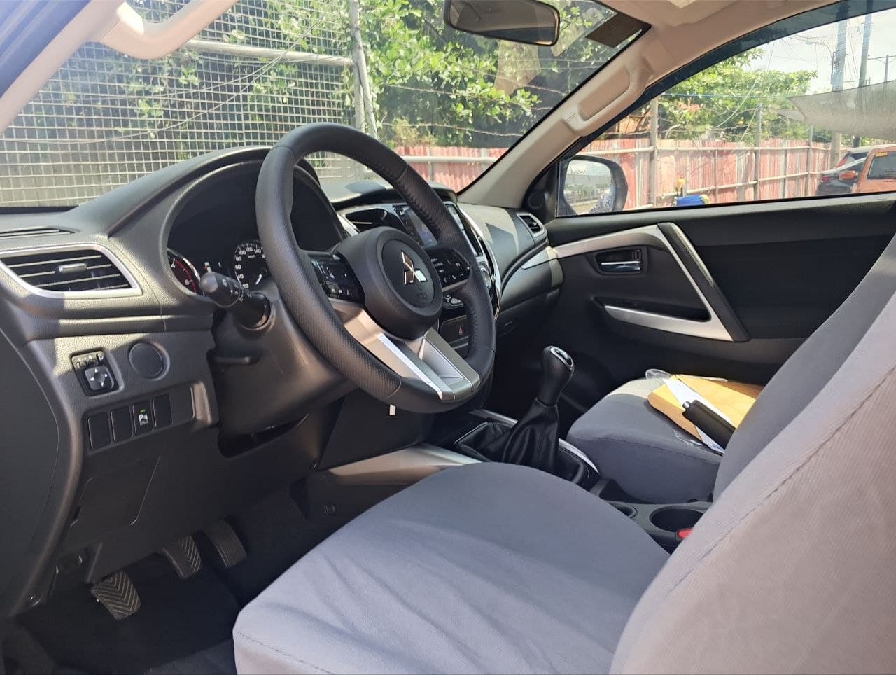 Car gallery image