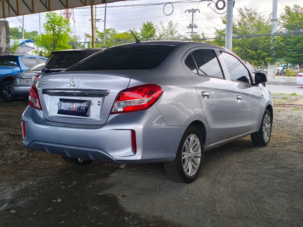 Car gallery image
