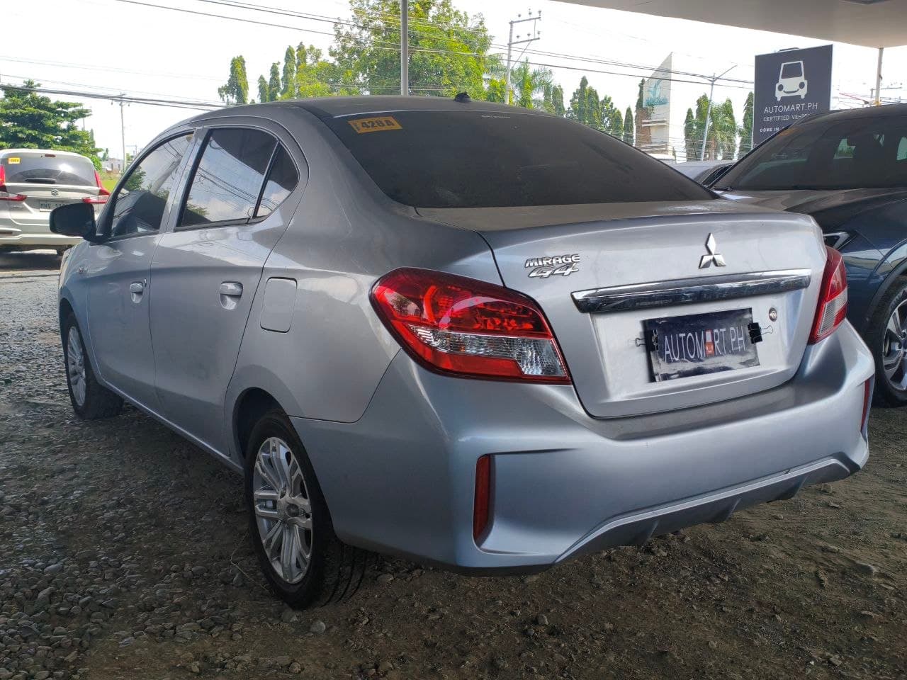 Car gallery image