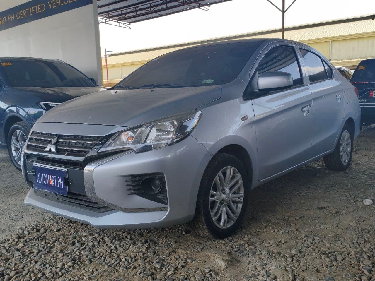 Car gallery image