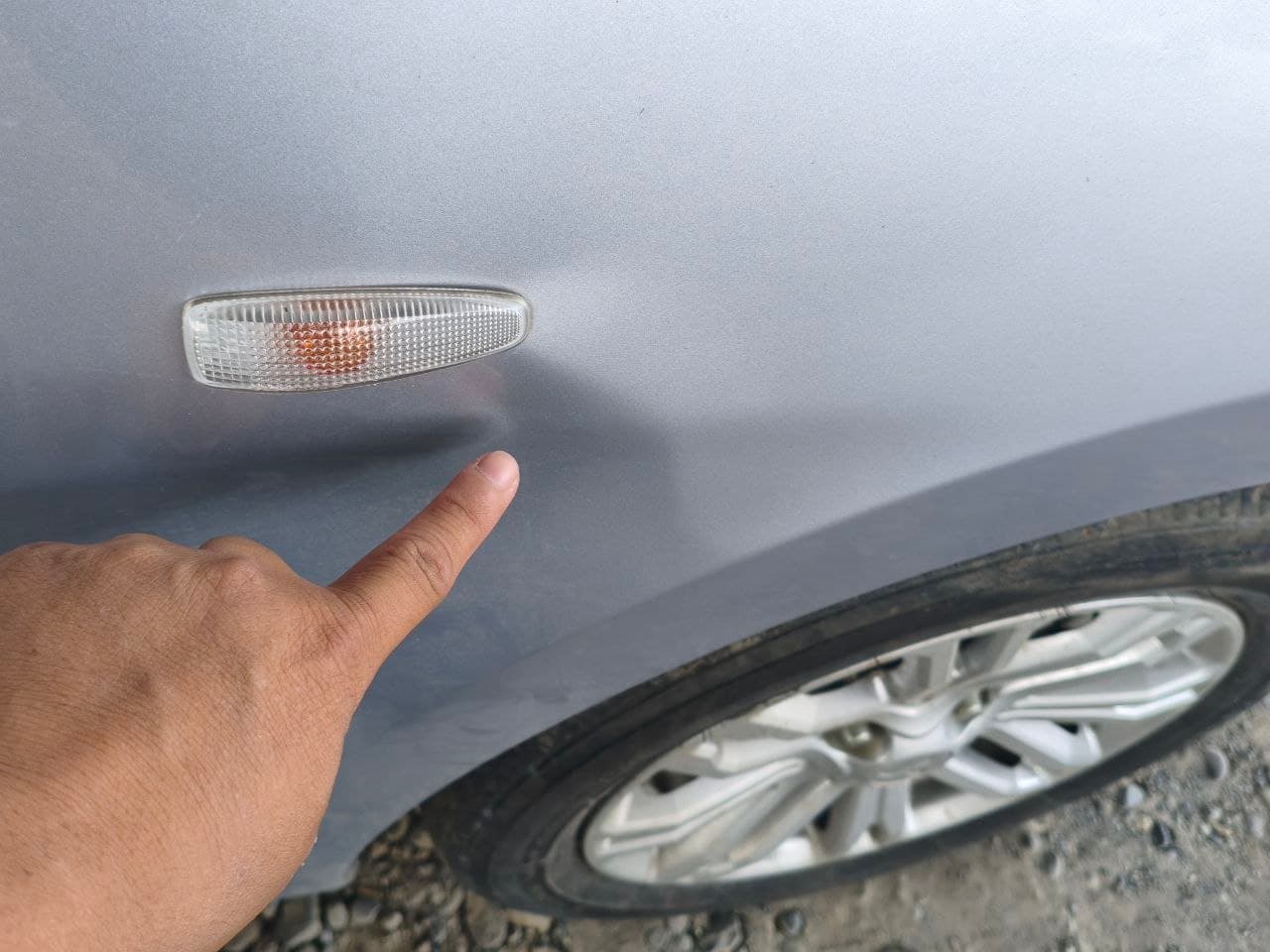 Car gallery image