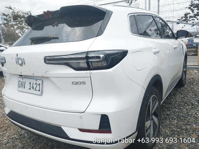 Car gallery image