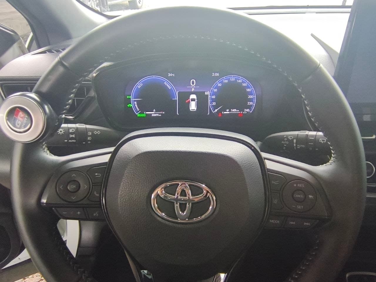Car gallery image