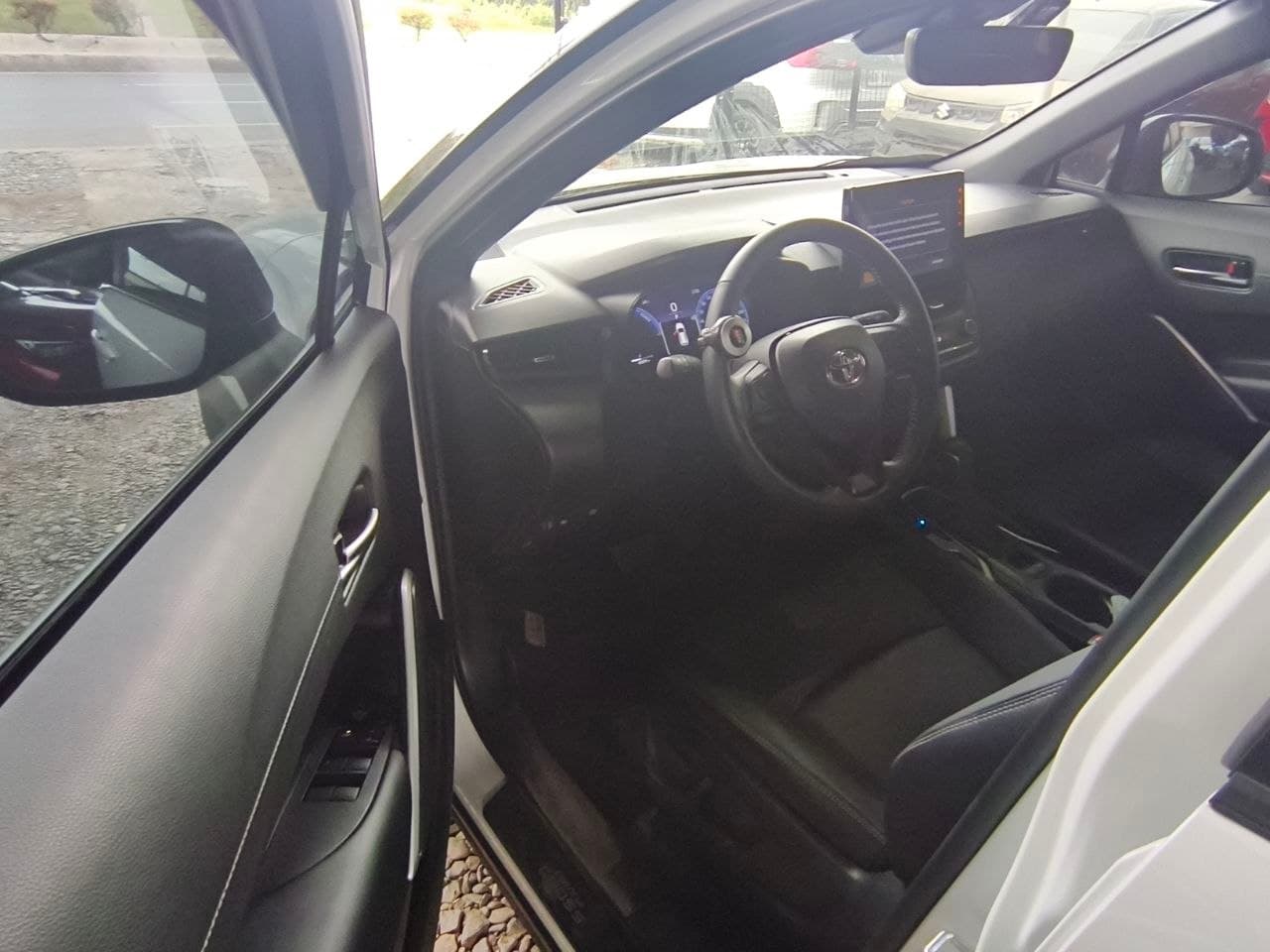 Car gallery image