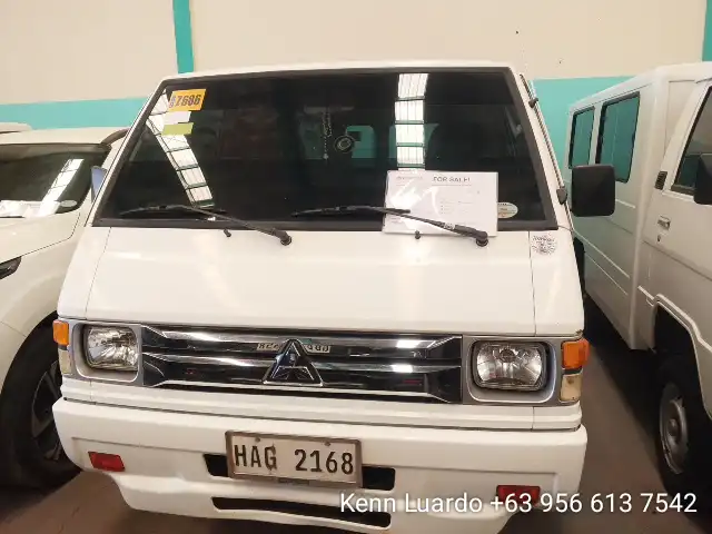 Car gallery image