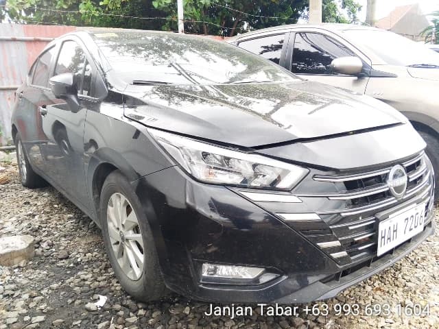 Car gallery image